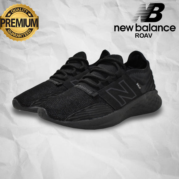 Tênis New Balance Roav